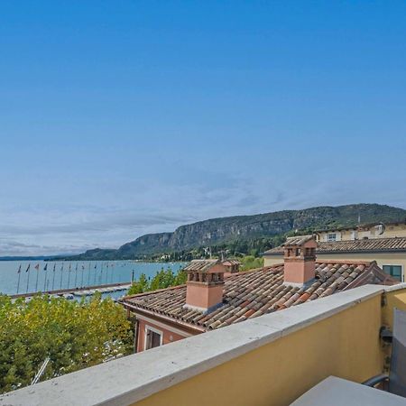 Apartmentsgarda - Baia Del Garda 5 Exterior photo